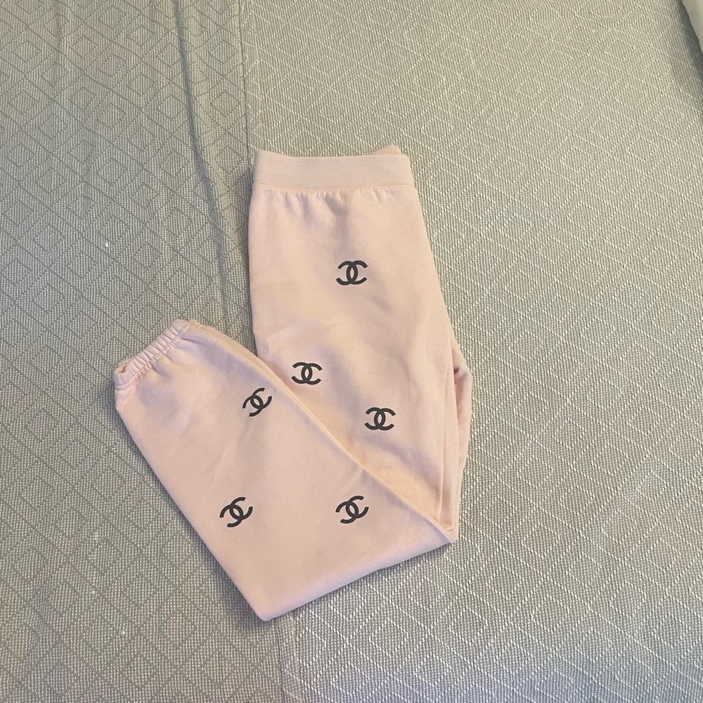 Light pink Chanel logo sweatpants